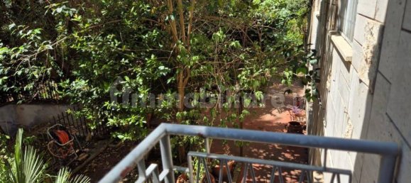 3 bedrooms Apartment in Rome, Italy No. 44852 6