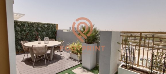 3 bedrooms Townhouse in Dubai, UAE No. 24557 8