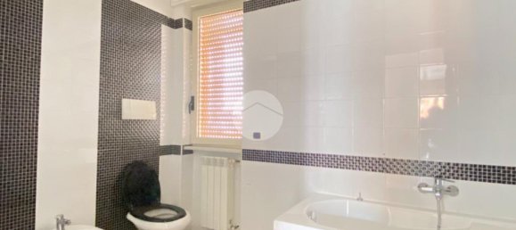 Квартира с 3 спальнями в Сан Джорджо а Кремано, Италия № 320798 26