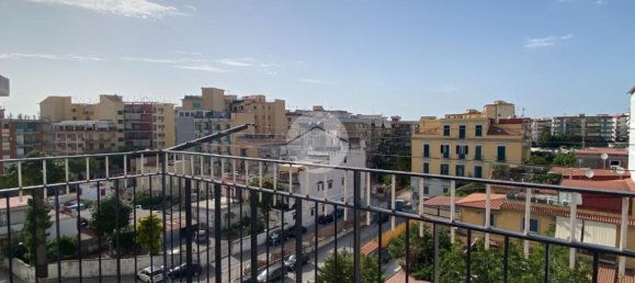 Квартира с 3 спальнями в Сан Джорджо а Кремано, Италия № 320798 11