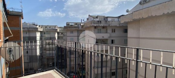 Квартира с 3 спальнями в Сан Джорджо а Кремано, Италия № 320798 35