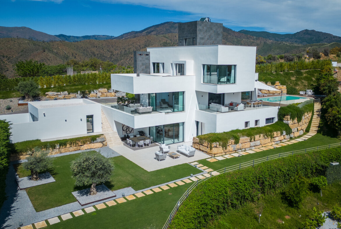 Villa de 5 dormitorios en Málaga, Spain No. 43087