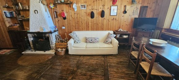 3 bedrooms Apartment in Rieti, Italy No. 357328 3