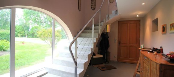 Дом с 5 спальнями в Монфланкен, Франция № 335906 11