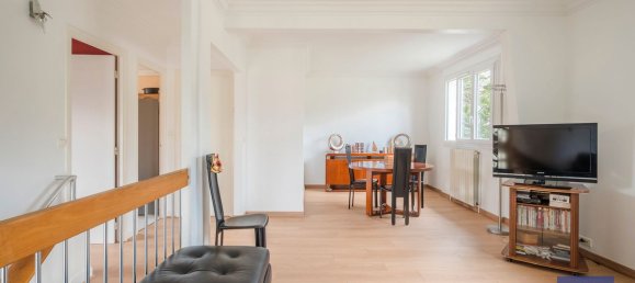 2 Schlafzimmer Haus in Les Pavillons-sous-Bois, France, Nr. 147954 4