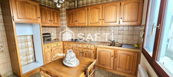 Casa de 4 dormitorios en Cosne-Cours-sur-Loire, France No. 202863 6