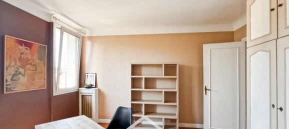 Apartamento de 2 dormitorios en Colombes, France No. 336419 3