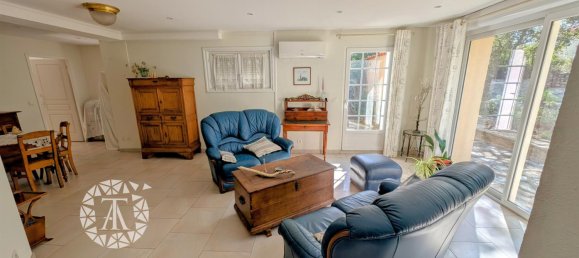 Вилла с 3 спальнями в Ларок-де-Альбер, Франция № 309070 12