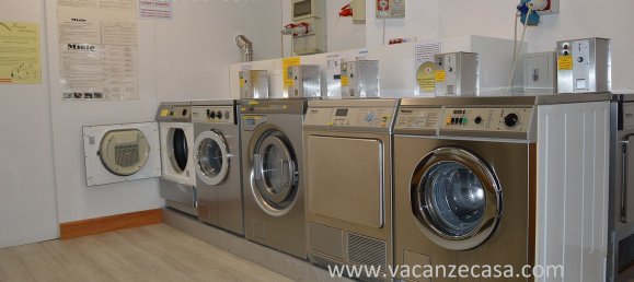 Apartamento de 2 habitaciónes en Mezzana, Italy No. 157382 17