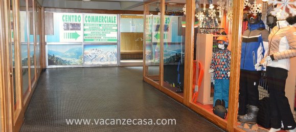 Apartamento de 2 habitaciónes en Mezzana, Italy No. 157382 18