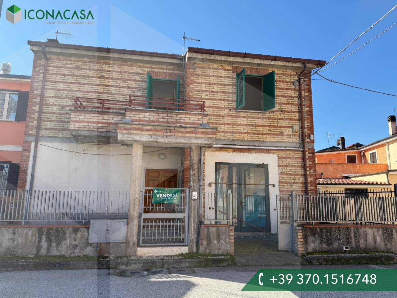 4 rooms House in Avezzano, Italy No. 18307