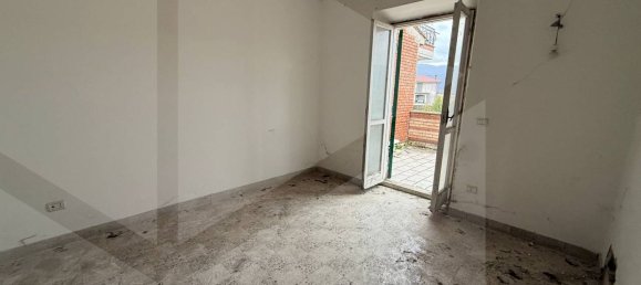 4 rooms House in Avezzano, Italy No. 18307 14