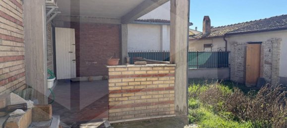 4 rooms House in Avezzano, Italy No. 18307 6