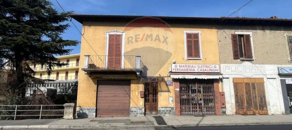 Apartamento de 8 habitaciónes en Cittiglio, Italy No. 334196 3