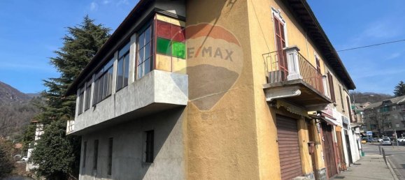 Apartamento de 8 habitaciónes en Cittiglio, Italy No. 334196 4
