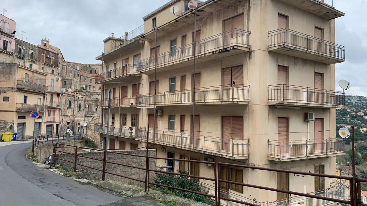 4-salle Appartement à Modica, Italy No. 235476