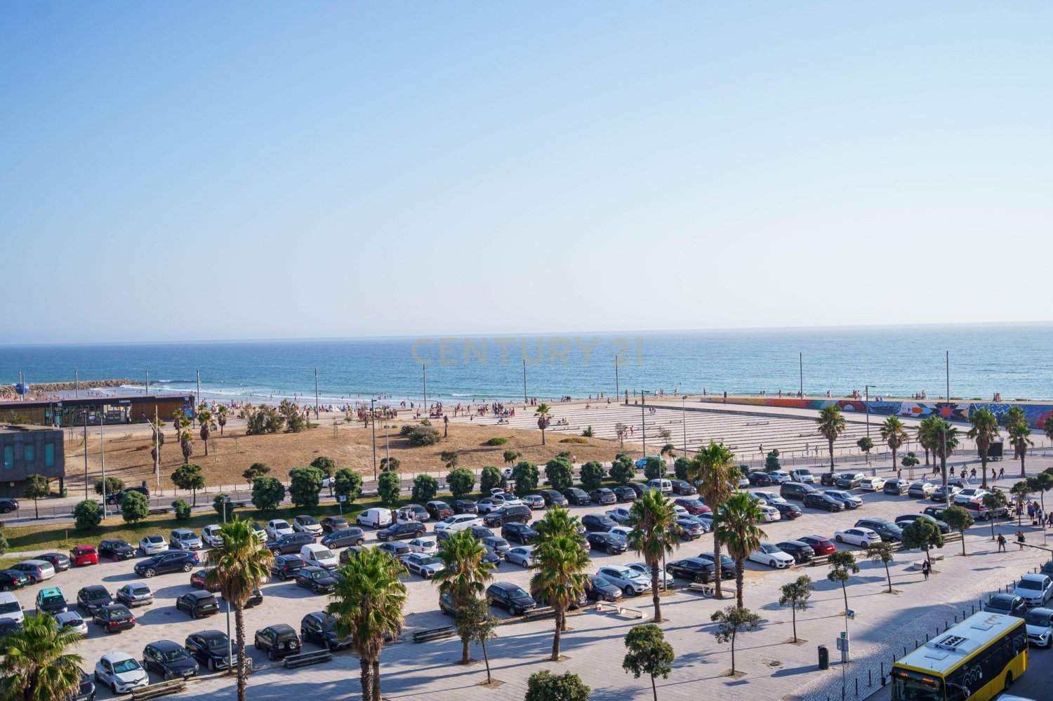 3 bedrooms Apartment in Costa da Caparica, Portugal No. 277213