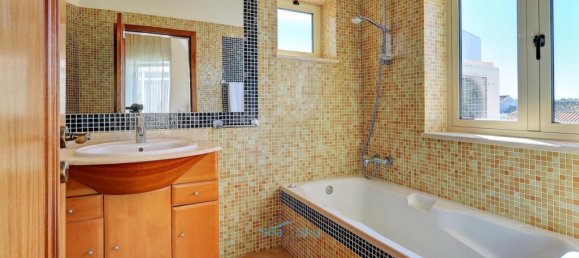 4 Schlafzimmer Villa in Lagoa, Portugal, Nr. 296989 39