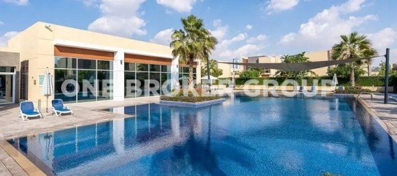 4 bedrooms Villa in Al Barsha, UAE No. 1539 20
