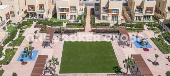 4 bedrooms Villa in Al Barsha, UAE No. 1539 21