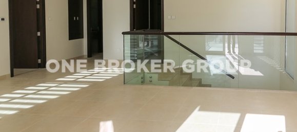 4 bedrooms Villa in Al Barsha, UAE No. 1539 7