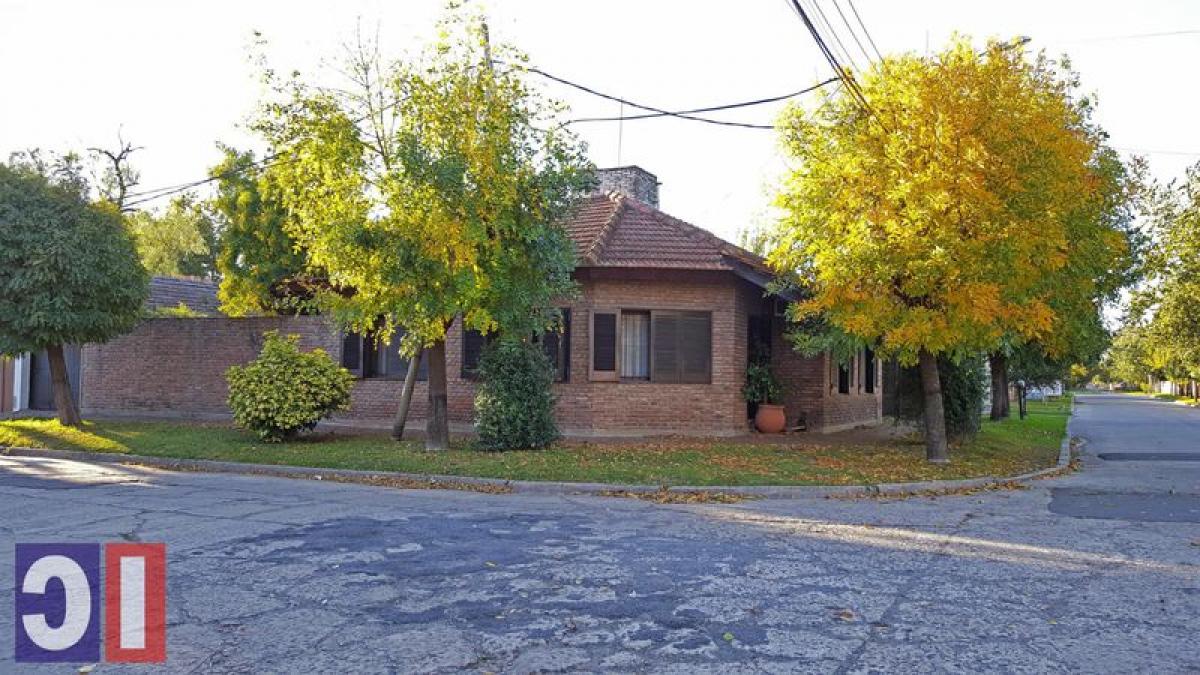 Casa T3 em Ituzaingo, Argentina N.º 72001