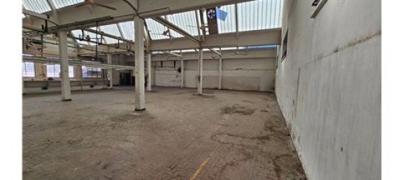 900m² Commercial property in Parabiago, Italy No. 279235 40