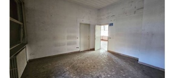 900m² Commercial property in Parabiago, Italy No. 279235 23