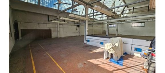 900m² Commercial property in Parabiago, Italy No. 279235 16