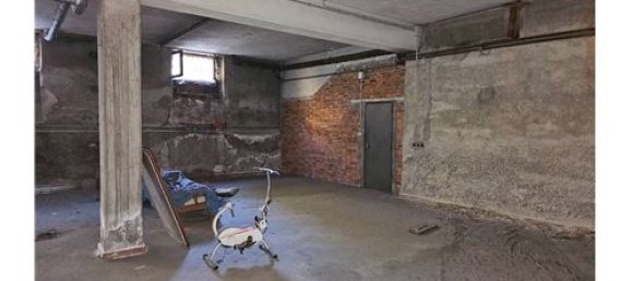 900m² Commercial property in Parabiago, Italy No. 279235 46