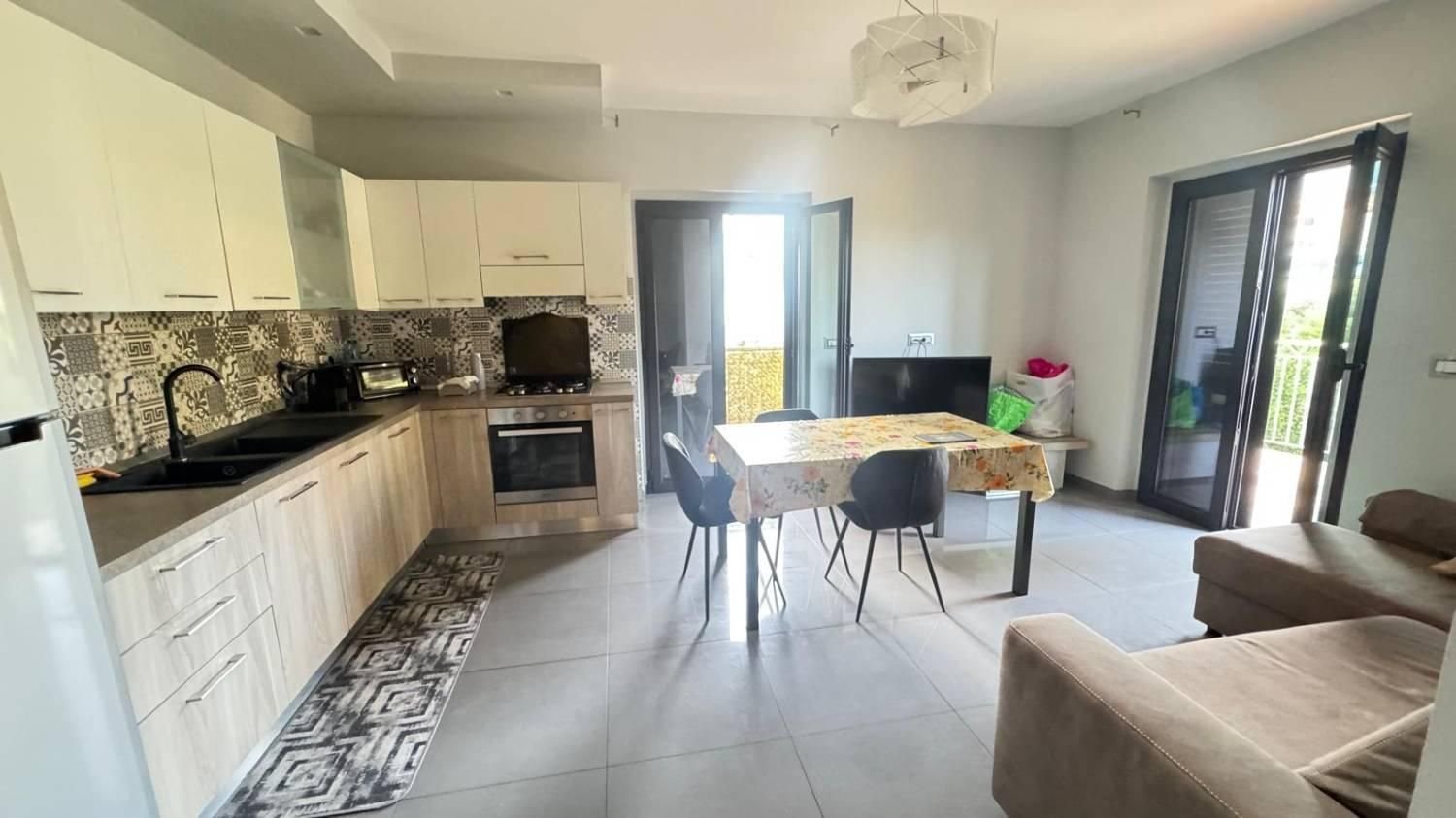 Apartamento de 3 divisões em Lamezia Terme, Italy N.º 265304