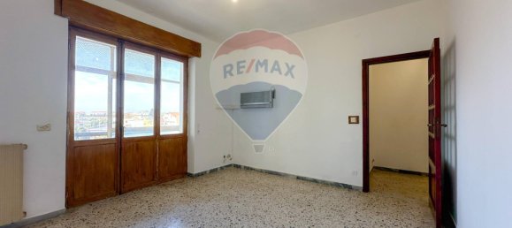 2 bedrooms Apartment in Cagliari, Italy No. 225811 2