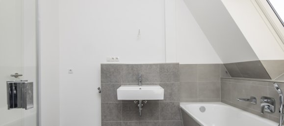 3 rooms Apartment in Friedrichshain, Germany No. 105636 11