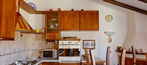 6 bedrooms Villa in Teramo, Italy No. 371489 14