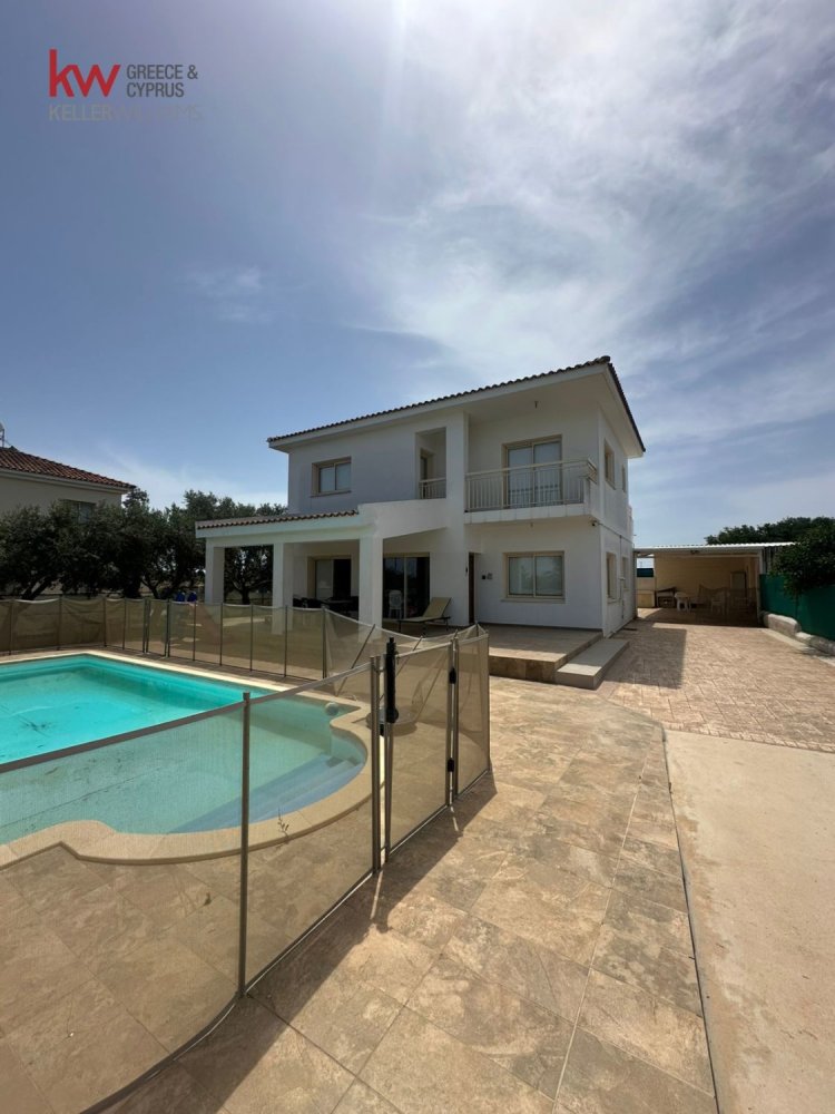 4 dormitorios villa en venta en Paralimni, Ammochostos, Cyprus № 26791