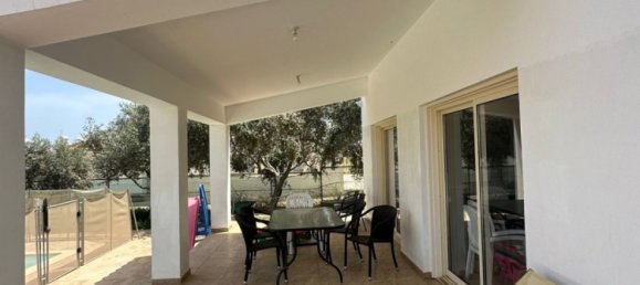 4 dormitorios villa en venta en Paralimni, Ammochostos, Cyprus № 26791 2