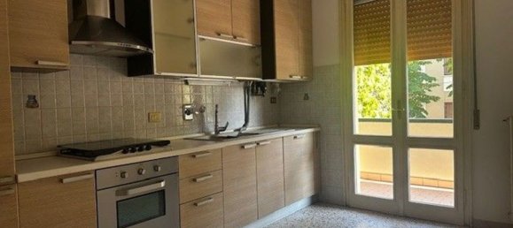 3 rooms Apartment in Camposanto, Italy No. 309520 8