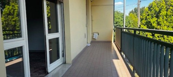 3 rooms Apartment in Camposanto, Italy No. 309520 10