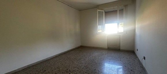 3 rooms Apartment in Camposanto, Italy No. 309520 12