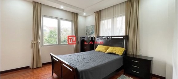 5 chambres Villa à Long Bien, Vietnam No. 589 8