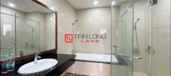 5 chambres Villa à Long Bien, Vietnam No. 589 7