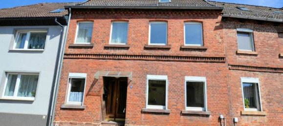 5 rooms Townhouse in Hoxter, Germany No. 70169 3