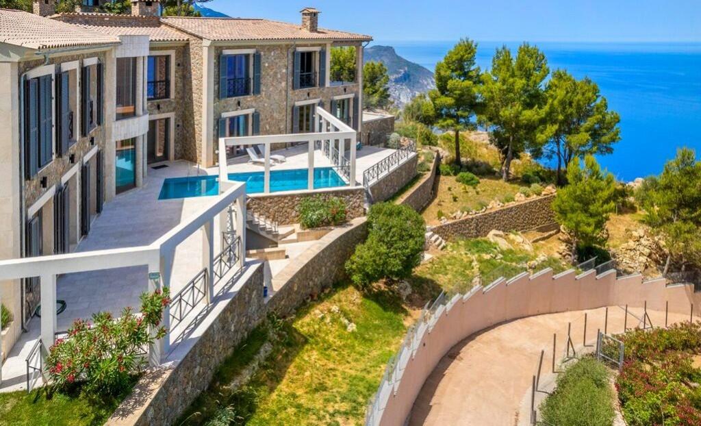 4 bedrooms Villa in Mallorca, Spain No. 182302