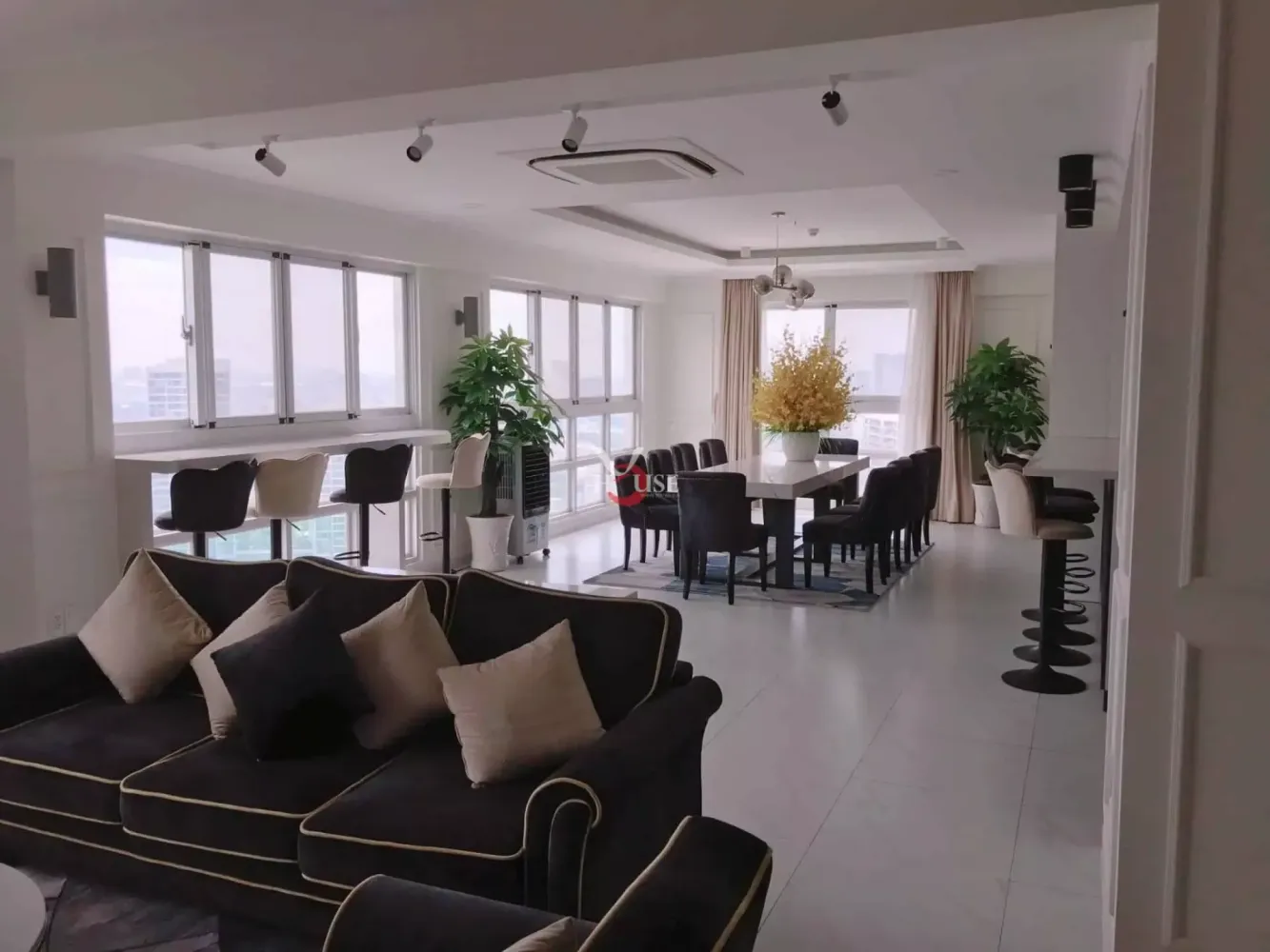 4 bedrooms Penthouse in District 7, Vietnam No. 9950