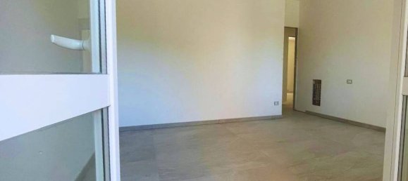 4 Schlafzimmer Wohnung in Perugia, Italy, Nr. 282050 15