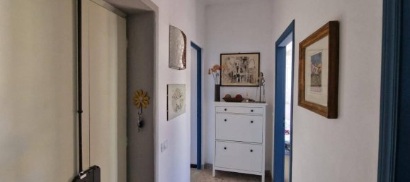 4 rooms Apartment in Lucca, Italy No. 40336 7