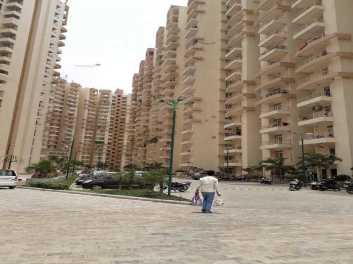 2 bedrooms House in Noida, India No. 67944