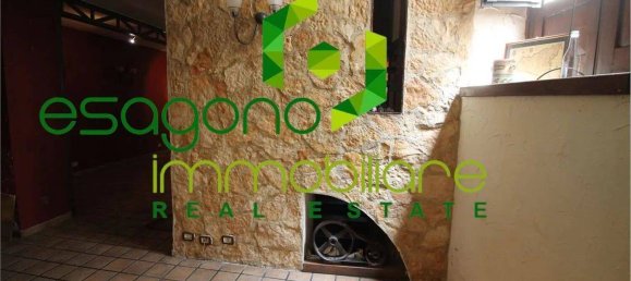 Propiedad comercial de 3 habitaciónes en Palazzolo Acreide, Italy No. 356862 3