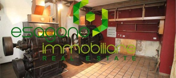 Propiedad comercial de 3 habitaciónes en Palazzolo Acreide, Italy No. 356862 21