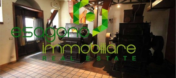 Propiedad comercial de 3 habitaciónes en Palazzolo Acreide, Italy No. 356862 16